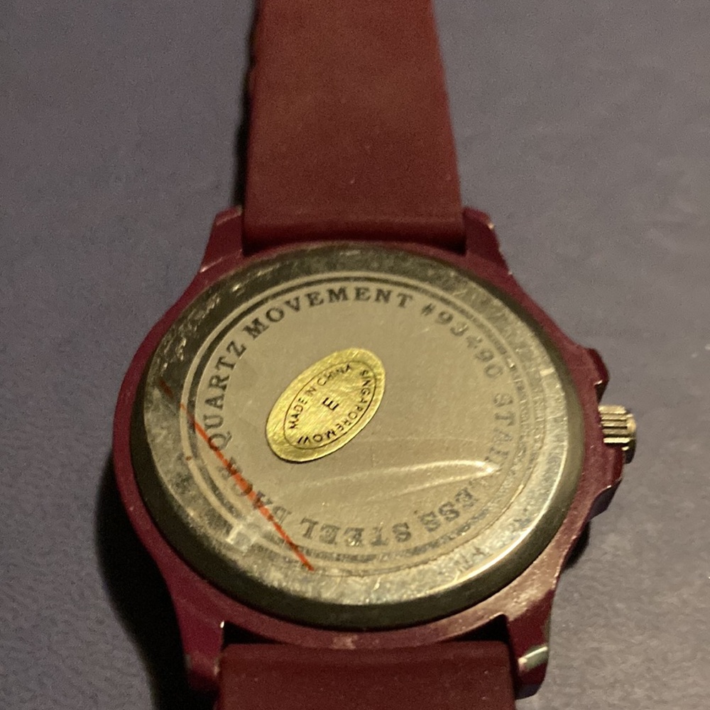 Purple watch - Picture 3 of 6
